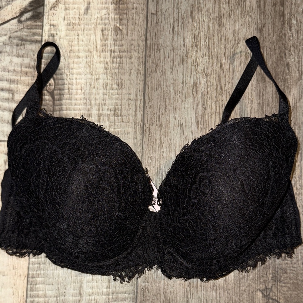 Victoria's Secret Black Lace Bra-size 36D